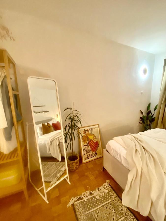 شقة Modern Couples Coastal Getaway Mm تْسْغيكفانِتْسا المظهر الخارجي الصورة