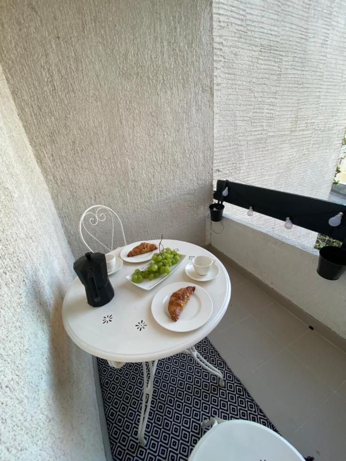 شقة Modern Couples Coastal Getaway Mm تْسْغيكفانِتْسا المظهر الخارجي الصورة
