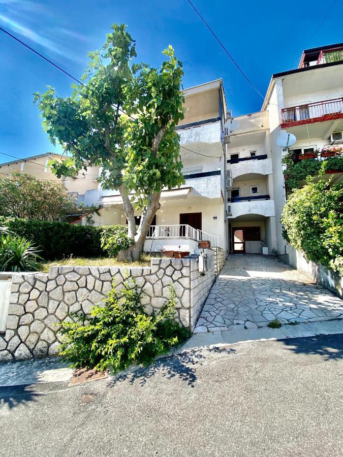 شقة Modern Couples Coastal Getaway Mm تْسْغيكفانِتْسا المظهر الخارجي الصورة